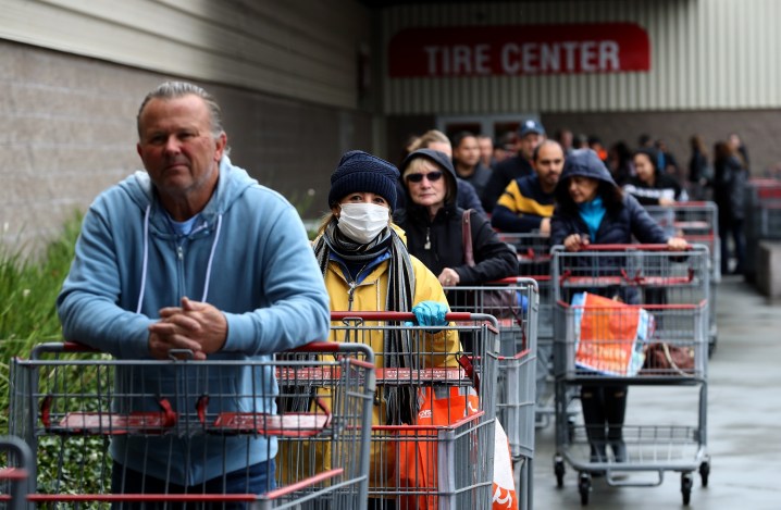 Linha Costco em meio ao surto de coronavírus