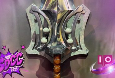 As Armas do He-Man e do Skeletor Chegam a San Diego de Eternia