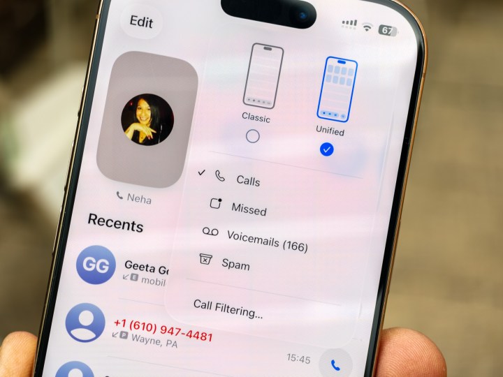 Opção para reverter os novos Tabs do discador unificado na beta para desenvolvedores do iOS 26 rodando no iPhone 16 Pro