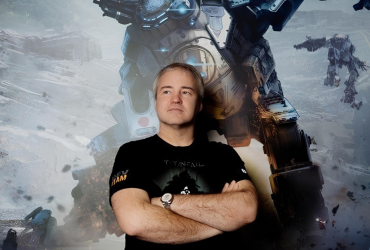 Jogadores de Titanfall 2 prestam homenagem a Vince Zampella com salva de tiros