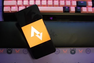 Strava Expõe Localização de Porta-Aviões Francês Através de Treino de Marinheiro