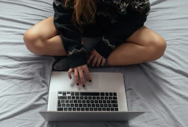 UE Tenta Fechar Brecha em Leis de Verificação de Idade para VPN