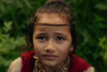 Kaylee Hottle, estrela de Godzilla vs. Kong, morre aos 18 anos