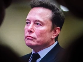 Musk Sugere Fusão SpaceX-Tesla Após Acordo xAI