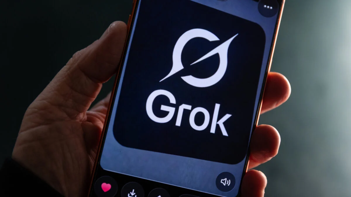 SpaceXAI Liga a Marca a Grok: O Chatbot Mais Problemático do Mundo