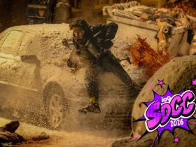 Zach Cregger sobre a Descida do Saco de Sangue do Tamanho Humano de Resident Evil na SDCC